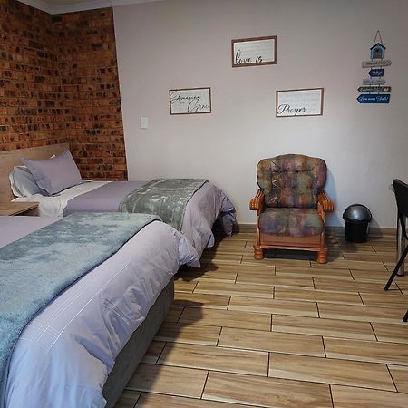 Twins Guest House Astoni バンダービールパーク エクステリア 写真