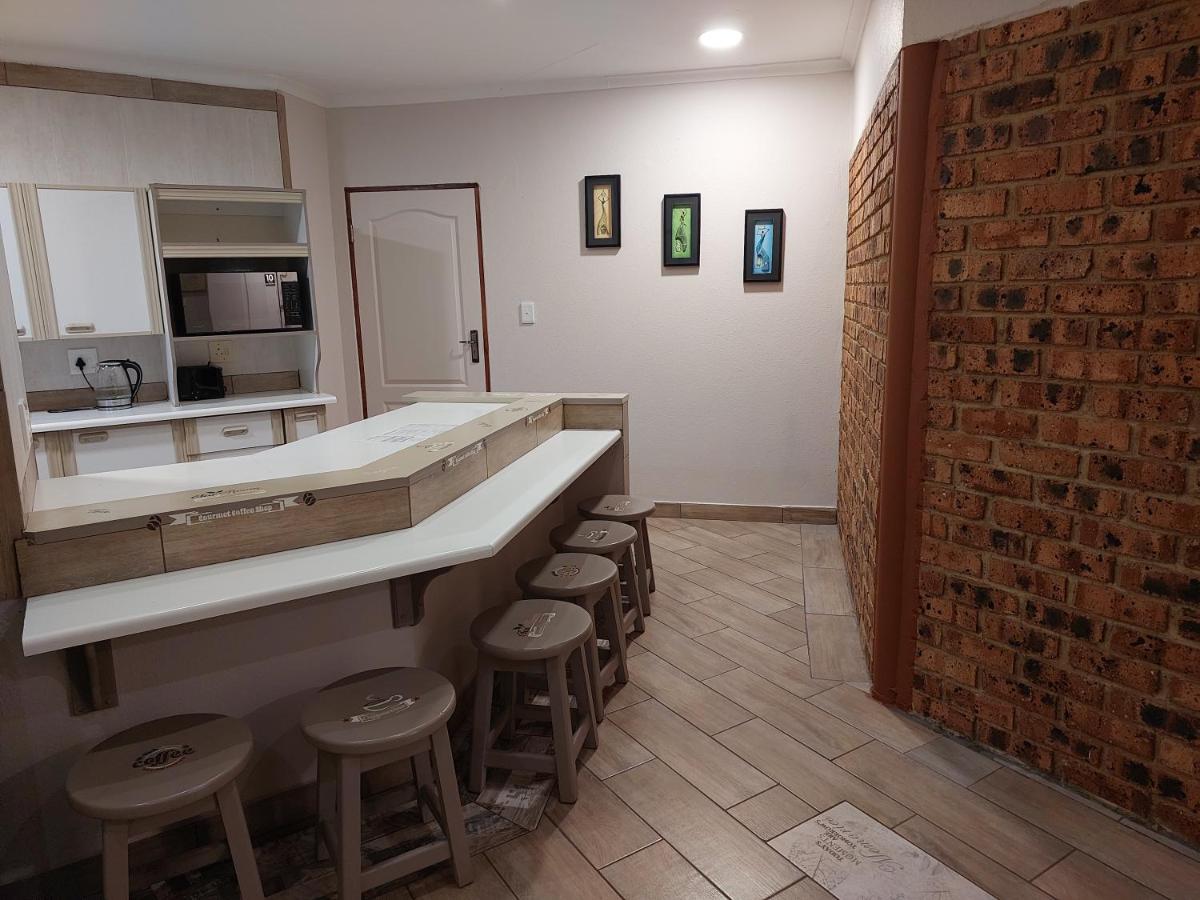 Twins Guest House Astoni バンダービールパーク エクステリア 写真