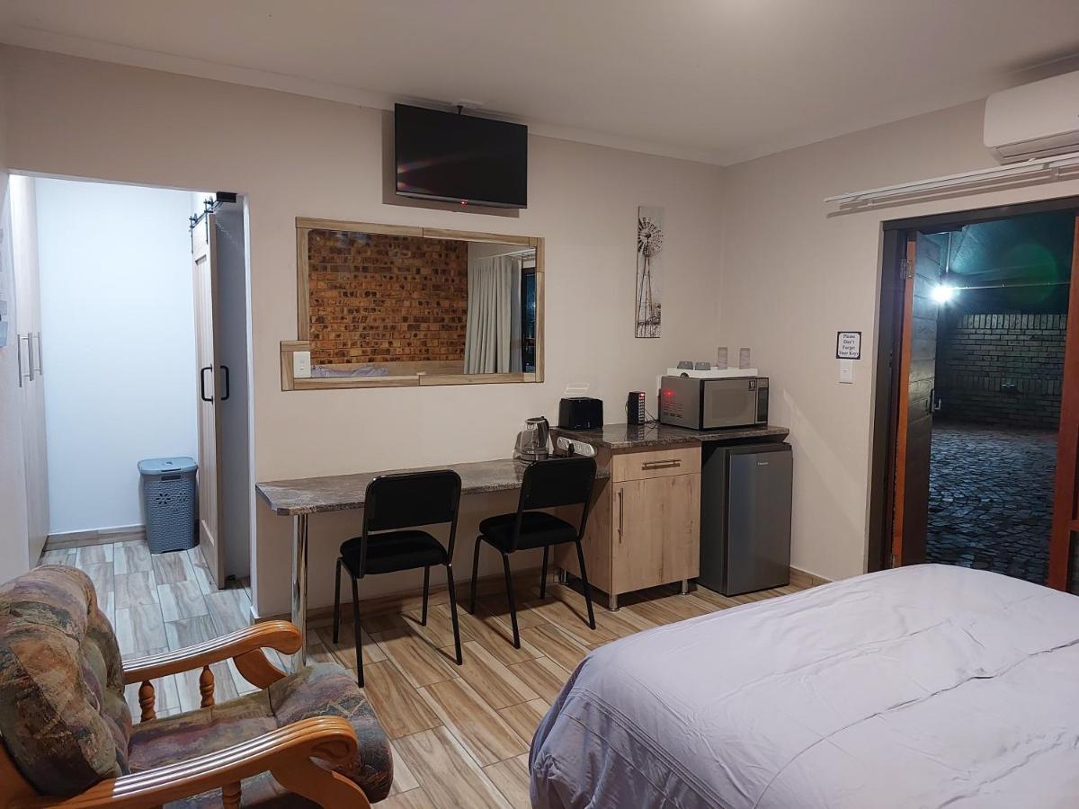 Twins Guest House Astoni バンダービールパーク 部屋 写真