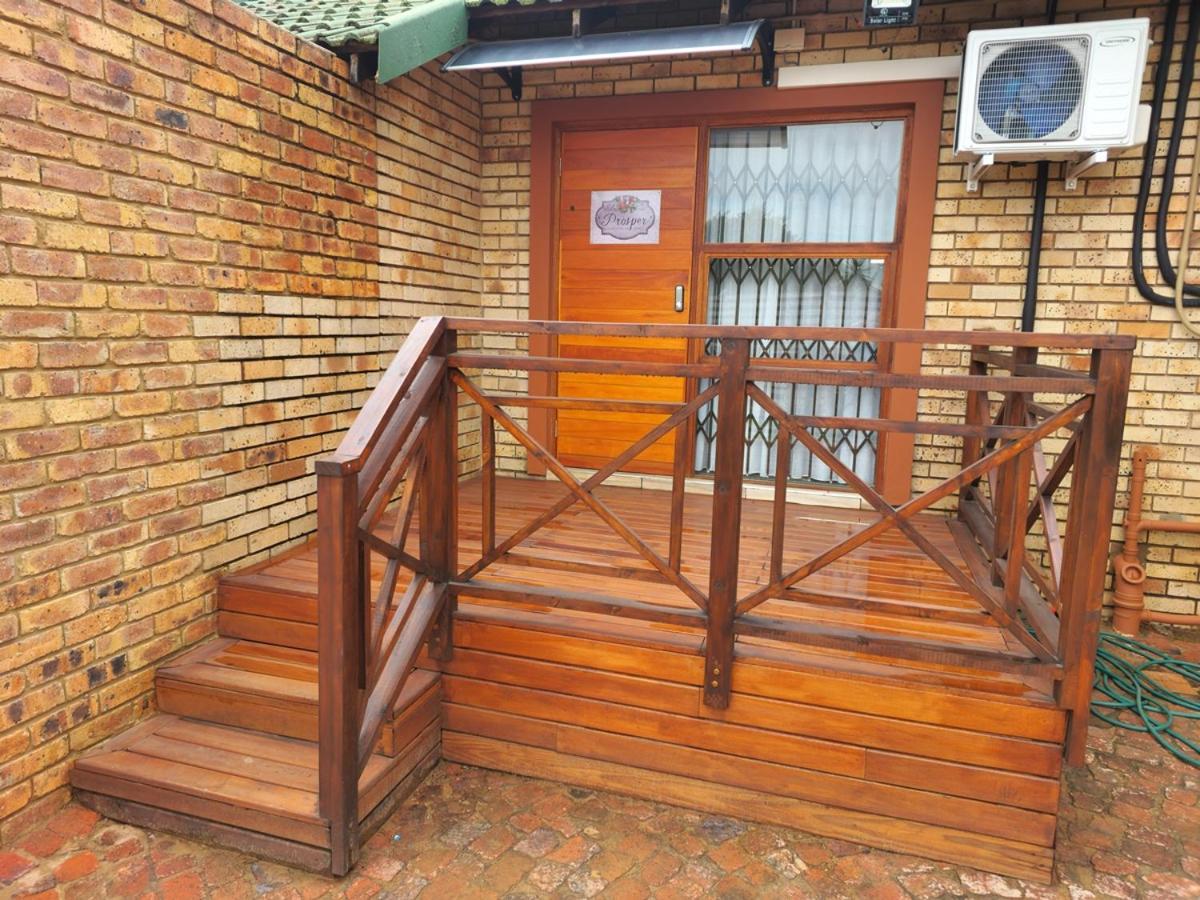 Twins Guest House Astoni バンダービールパーク 部屋 写真